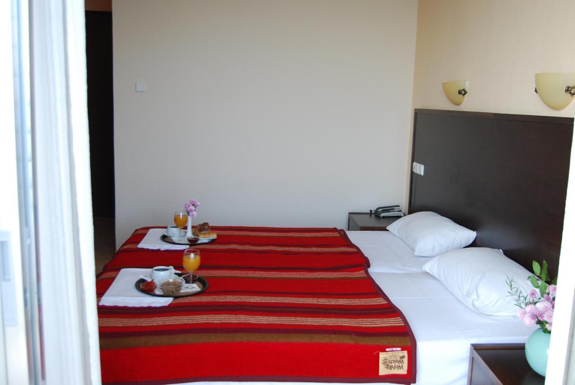 Hotel Achillion Makrygialos Exterior photo